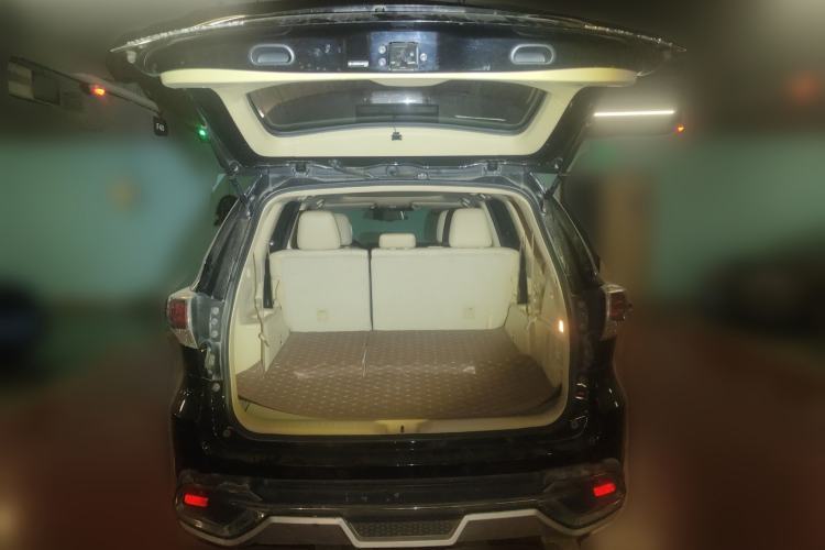 Used Toyota Highlander 2017 2.0T Four-Wheel Drive Luxury Edition 7 Seats
