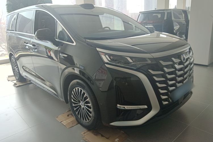 Used Denza D9 2025 Model DM-i Four-Wheel Drive Prestige Edition
