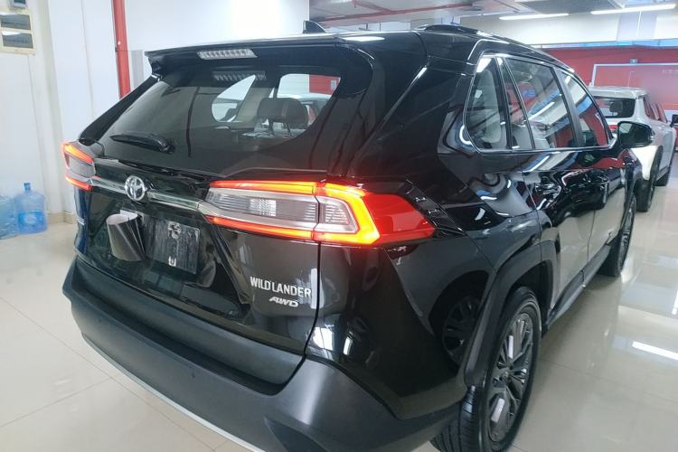 Used Toyota Wildlander 2023 2.0L CVT Four-Wheel Drive Luxury PLUS Edition
