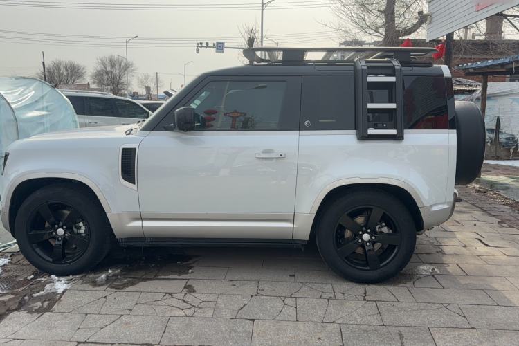 Used Land Rover Defender 2022 90 2.0T P300 Tiger-Power Ambition Edition
