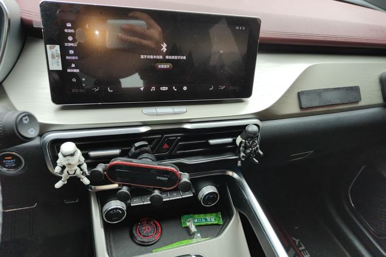 Used Geely Auto Coolray 2019 Sport Model 260T DCT Battle China V Standard Center Console
