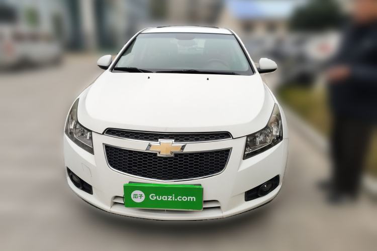 Used Chevrolet Cruze 2013 Hatchback 1.6L Manual Luxury Model

