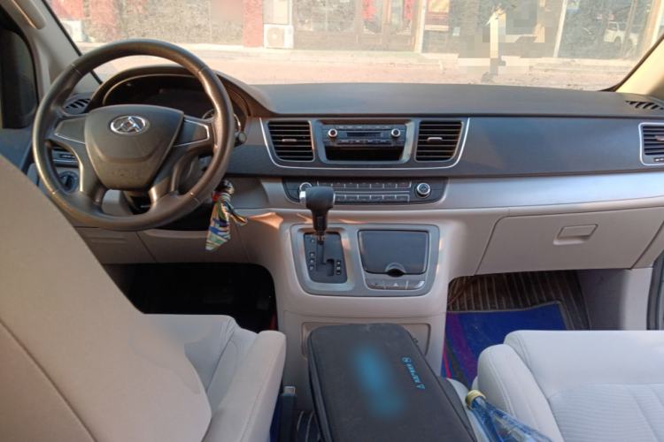 Used SAIC MAXUS G10 2014 2.0T Automatic Elite Edition