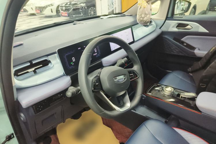 Used Geometry E Firefly 2022 401 km Linglong Tiger 4 Seats