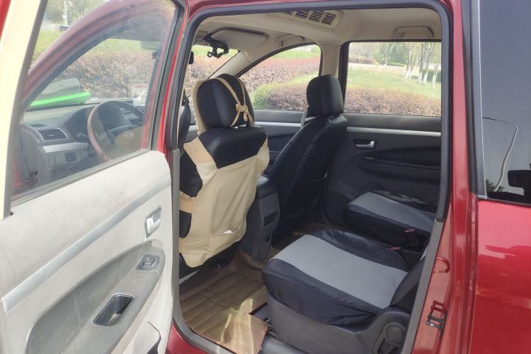 Used Dongfeng Fengon 360 2015 1.5L Manual Comfort 7-Seater China IV Standard