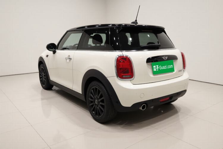 Used MINI 2019 1.5T COOPER Classic Edition Exterior 2