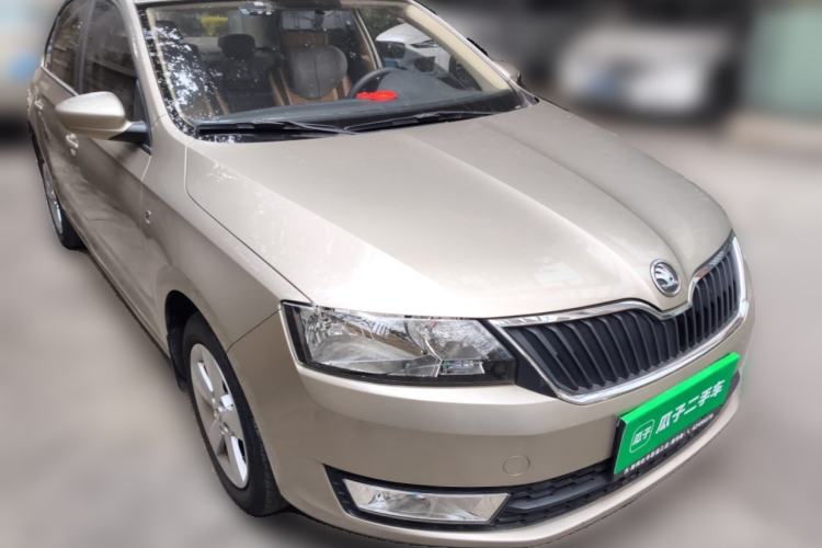 Used Skoda Rapid 2015 1.6L Automatic Smart Selection Model