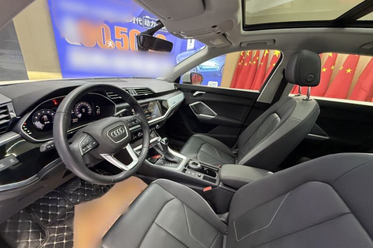 Used Audi Q3 2021 35 TFSI Advanced Style Edition Interior 4