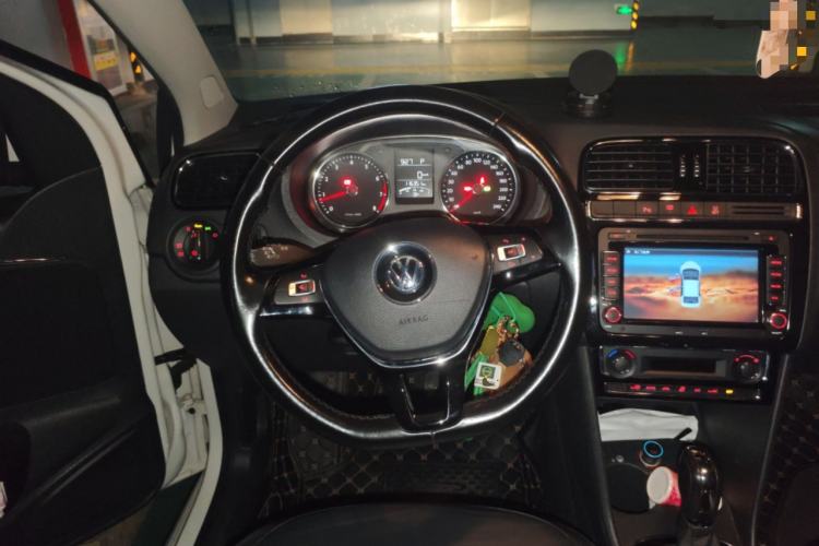 Used Volkswagen Polo 2014 1.6L Automatic Luxury Edition