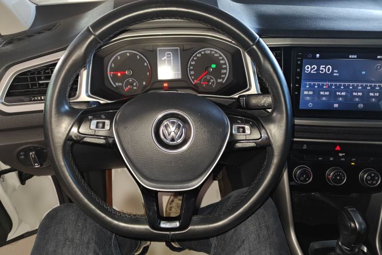 Used Volkswagen T-ROC 2018 230TSI DSG Two-Wheel Drive Advanced Version China V Standard