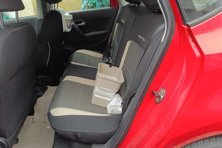 Used Volkswagen Polo 2011 1.6L Manual ZhiShang Edition Left Rear Seat