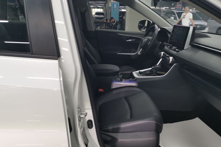 Used Toyota RAV4 2020 2.0L CVT Two-Wheel Drive Fashion PLUS Edition Right Front Seat