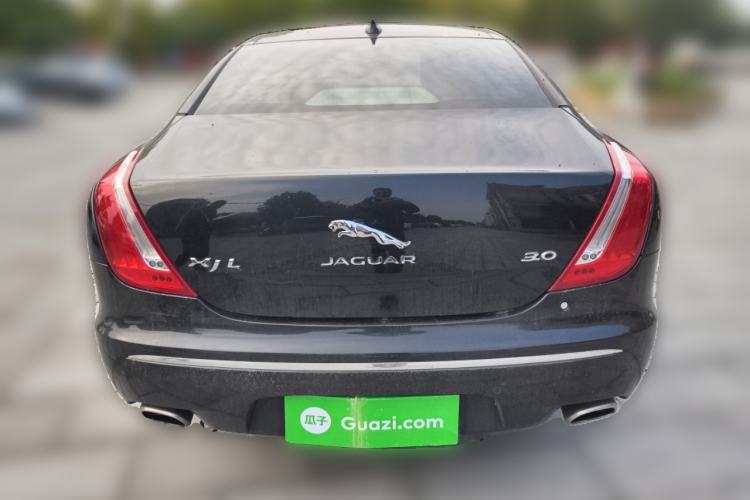 Used Jaguar XJ 2015 XJL 3.0 SC Two-Wheel-Drive Panoramic Business Edition
