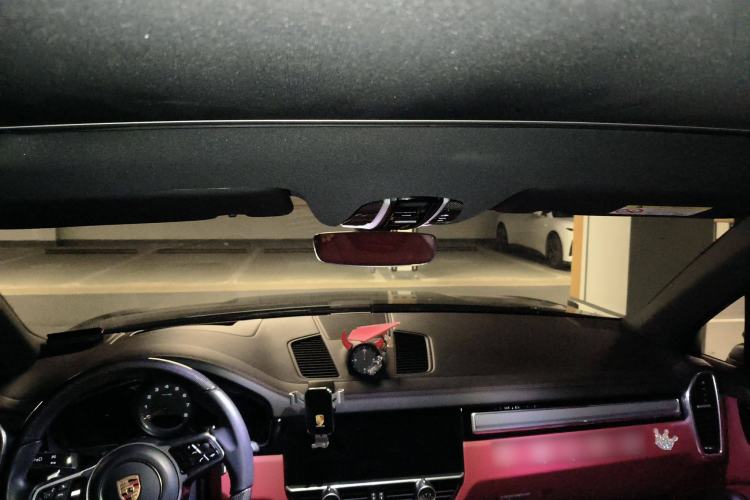 Used Porsche Cayenne 2023 Cayenne S 2.9T Platinum Edition Headliner