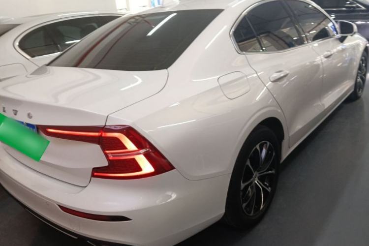 Used Volvo S60 2021 T4 Zhiyi Luxury Edition