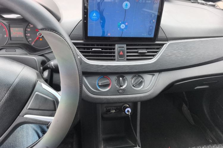 Used Baojun 310 2016 1.2L manual Comfort trim level