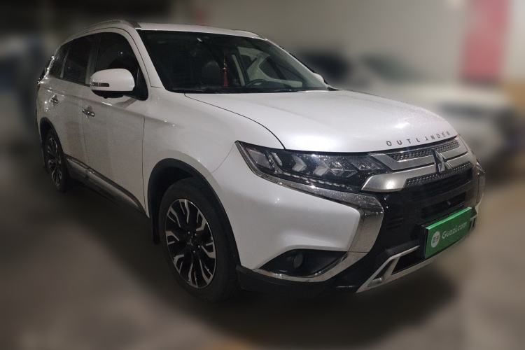 Used Mitsubishi Outlander 2020 2.4L 4x4 Zhi Xiang Edition 5 Seats