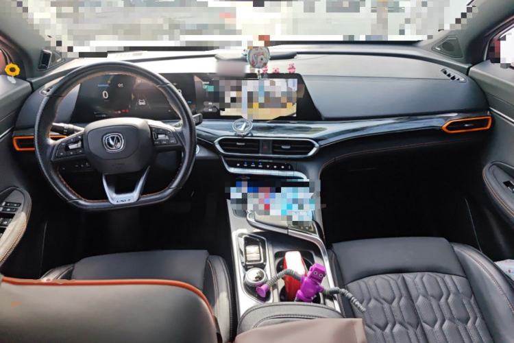 Used CHANGAN UNI-T 2022 1.5T Flagship Edition Center Console
