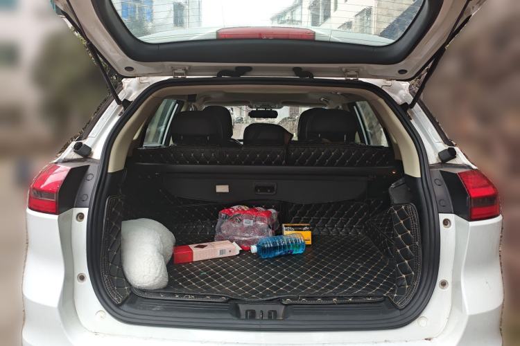 Used Geely Auto Emgrand X7 Sport 2016 2.0L Manual ZhiShang Version
