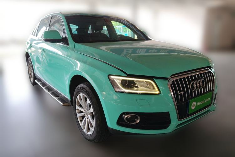 Used Audi Q5 2015 40 TFSI Technology Edition Front Right 45 Deg