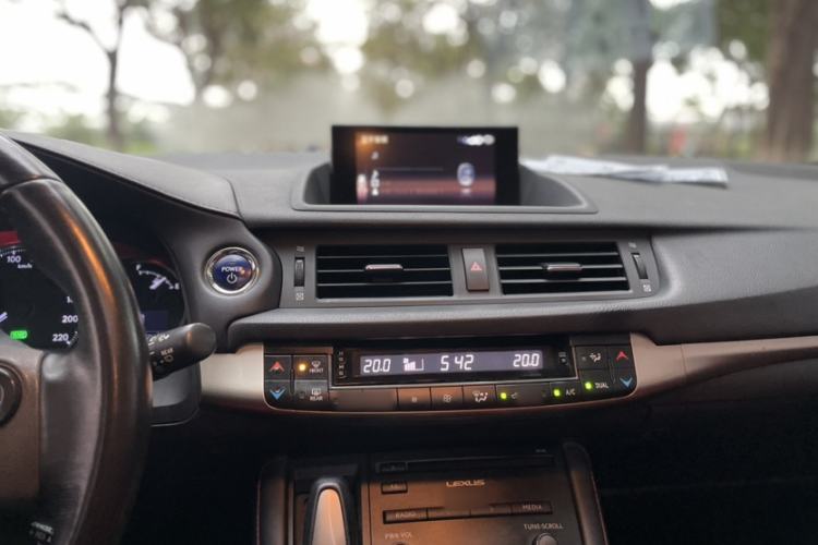 Used Lexus CT 2017 CT200h Comfort Edition Monochrome China V Standard Audio And AC Panel