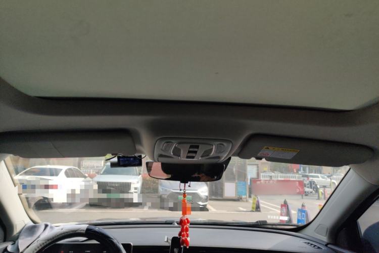 Used Roewe RX5 2023 PLUS 330TGI Automatic Trendsetting Smart Edition
