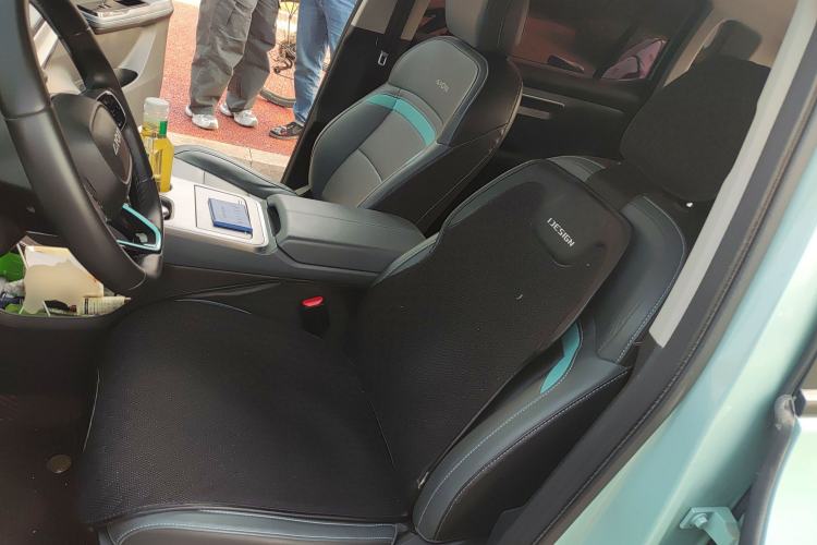 Used AION Y 2023 Younger Star Edition Left Front Seat