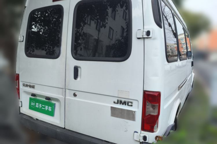 Used JMC Transit 2019 2.8T Commercial Version Long Wheelbase Mid-Roof 6-Seater Rear Single Tire China VI Emission Standard – JX493