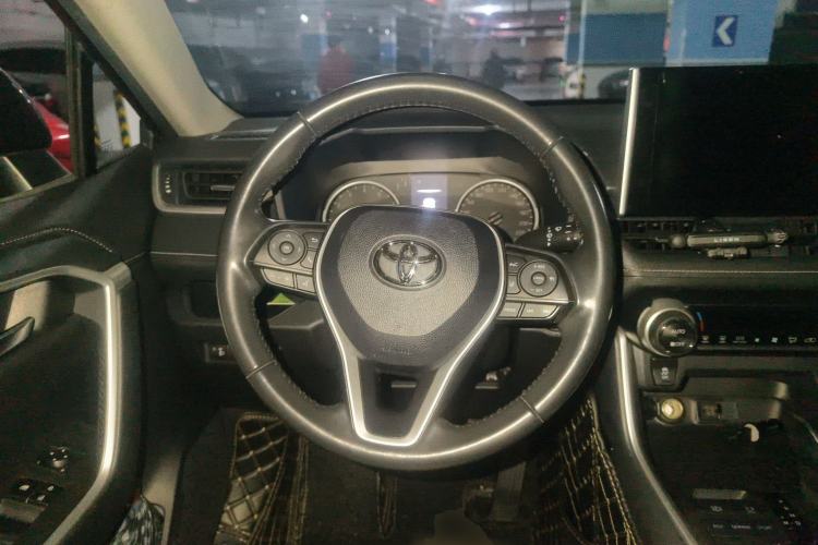 Used Toyota Wildlander 2022 2.0L CVT Two-Wheel Drive Luxury Edition