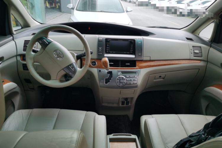 Used Toyota Previa 2012 2.4L 7-Seater Standard Edition Center Console