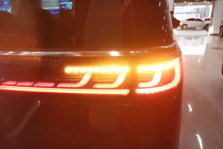 Used VOYAH Dream 2025 PHEV Four-Wheel Drive Prestige Kunpeng Edition