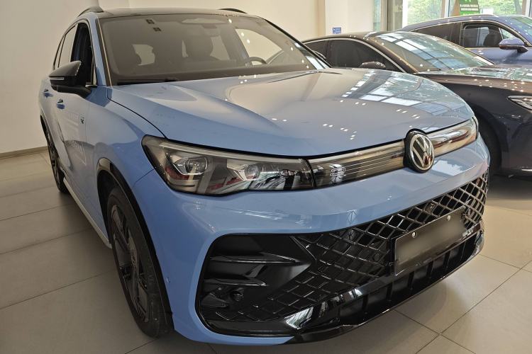 Used Volkswagen Tiguan L 2024 PRO 380TSI Four-Wheel Drive R-Line Prestige Edition
