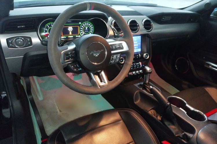 Used Ford Mustang 2019 2.3L EcoBoost Center Console