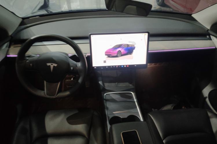 Used Tesla Model Y 2023 Rear-Wheel-Drive Version Center Console