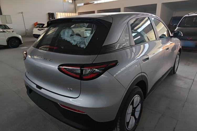 Used Geely Galaxy Geome 2025 410 km Free Version
