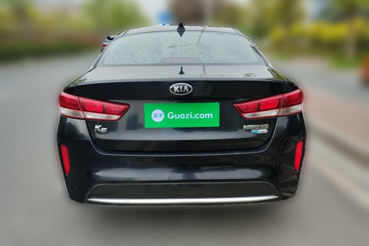 Used Kia K5 2016 2.0L Hybrid GLS Rear