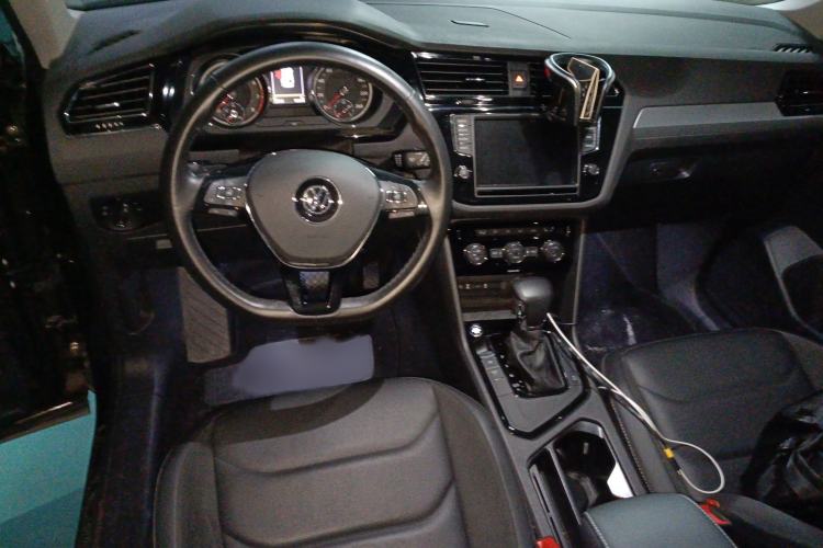 Used Volkswagen Tiguan L 2018 330TSI Automatic Two-Wheel Drive Luxury Edition