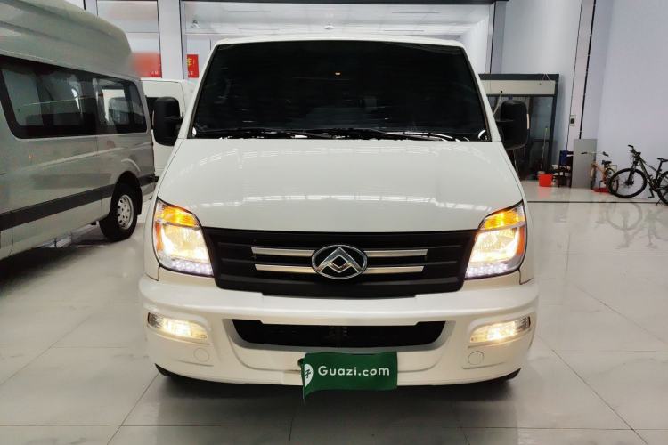 Used SAIC MAXUS Xintu V80 2023 2.0T Manual Classic Aoyuntong Short Wheelbase Ultra-Low Roof 5/6-Seater Front