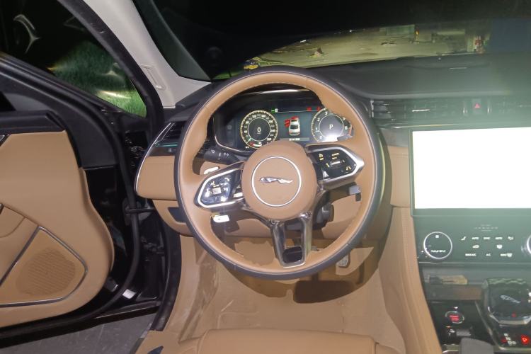 Used Jaguar XFL 2024 2.0T P250 Two-Wheel Drive Prestige Luxury Edition