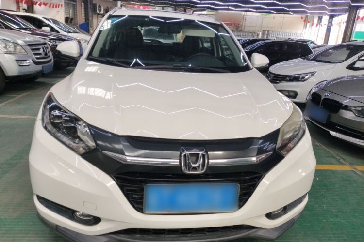 Used Honda Vezel 2015 1.8L CVT 2WD Luxury Model
