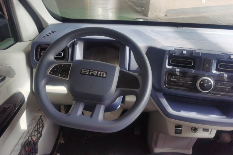 Used SRM New Energy E3 2025 Fudi 310KM Practical Passenger Vehicle
