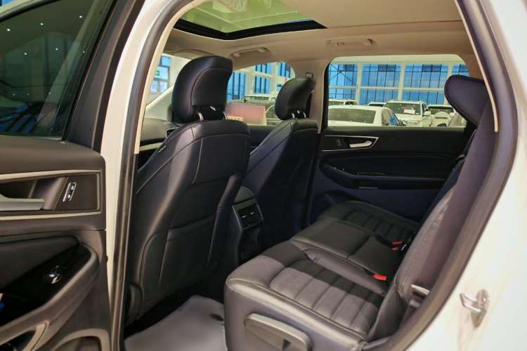 Used Ford Edge 2020 EcoBoost 245 Two-Wheel-Drive Platinum Edition 5 Seats