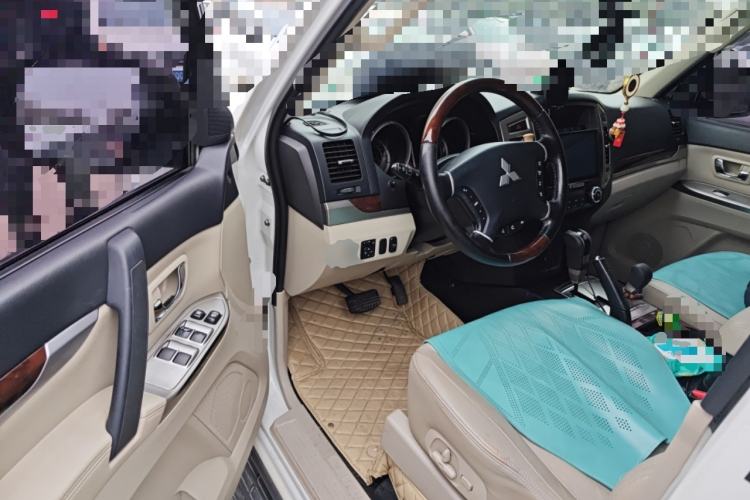 Used Mitsubishi Pajero 2018 V97 3.8L 5-Door GLS Sunroof – U.S. Specification