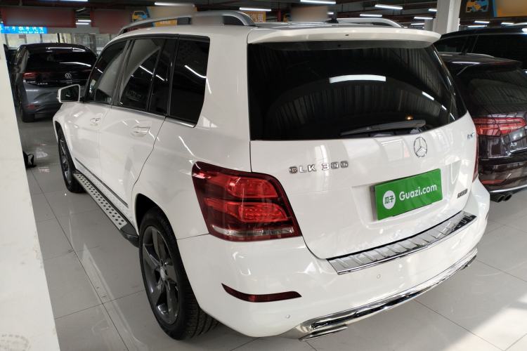 Used Mercedes-Benz GLK-Class 2013 GLK 300 4MATIC Dynamic Sunroof Model
