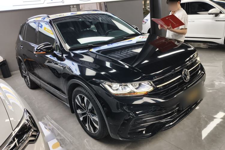 Used Volkswagen Tiguan L 2023 330TSI Automatic Two-Wheel Drive R-Line Flagship Edition Front Right 45 Deg