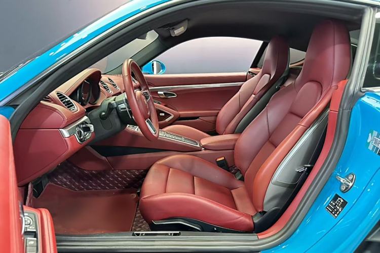 Used Porsche 718 2020 Cayman 2.0T
