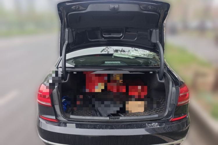 Used Volkswagen Passat 2017 330TSI DSG Luxury Edition Trunk