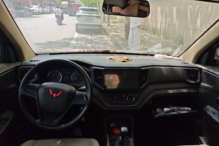 Used Wuling Hongguang V 2022 1.5L Jingqu Edition Electric-Assist LAR
