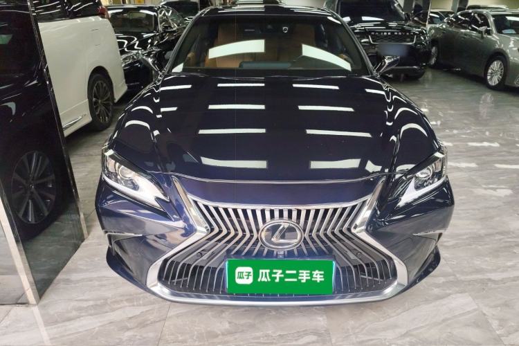 Used Lexus ES 2020 200 Excellence Edition Front