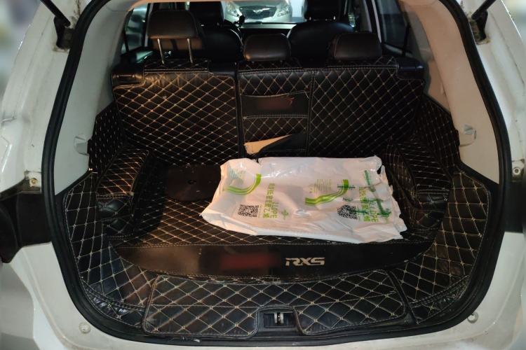 Used Roewe RX5 2019 20T Two-Wheel Drive Automatic 4G Connected Platinum Edition Trunk